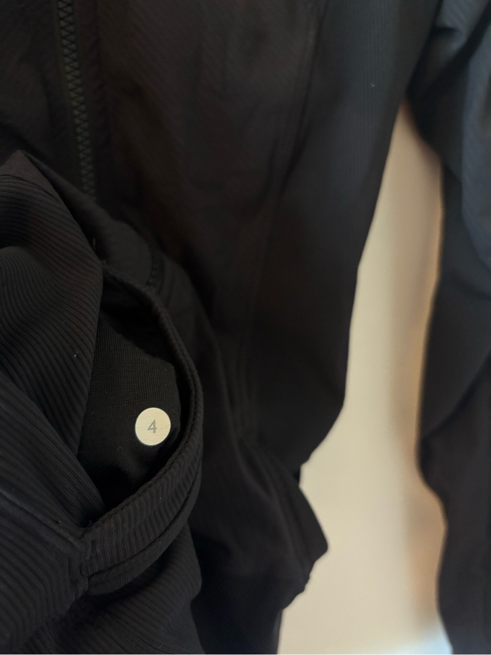 Lululemon In Flux Reversible Jacket Size 4 - Picture 7 of 8